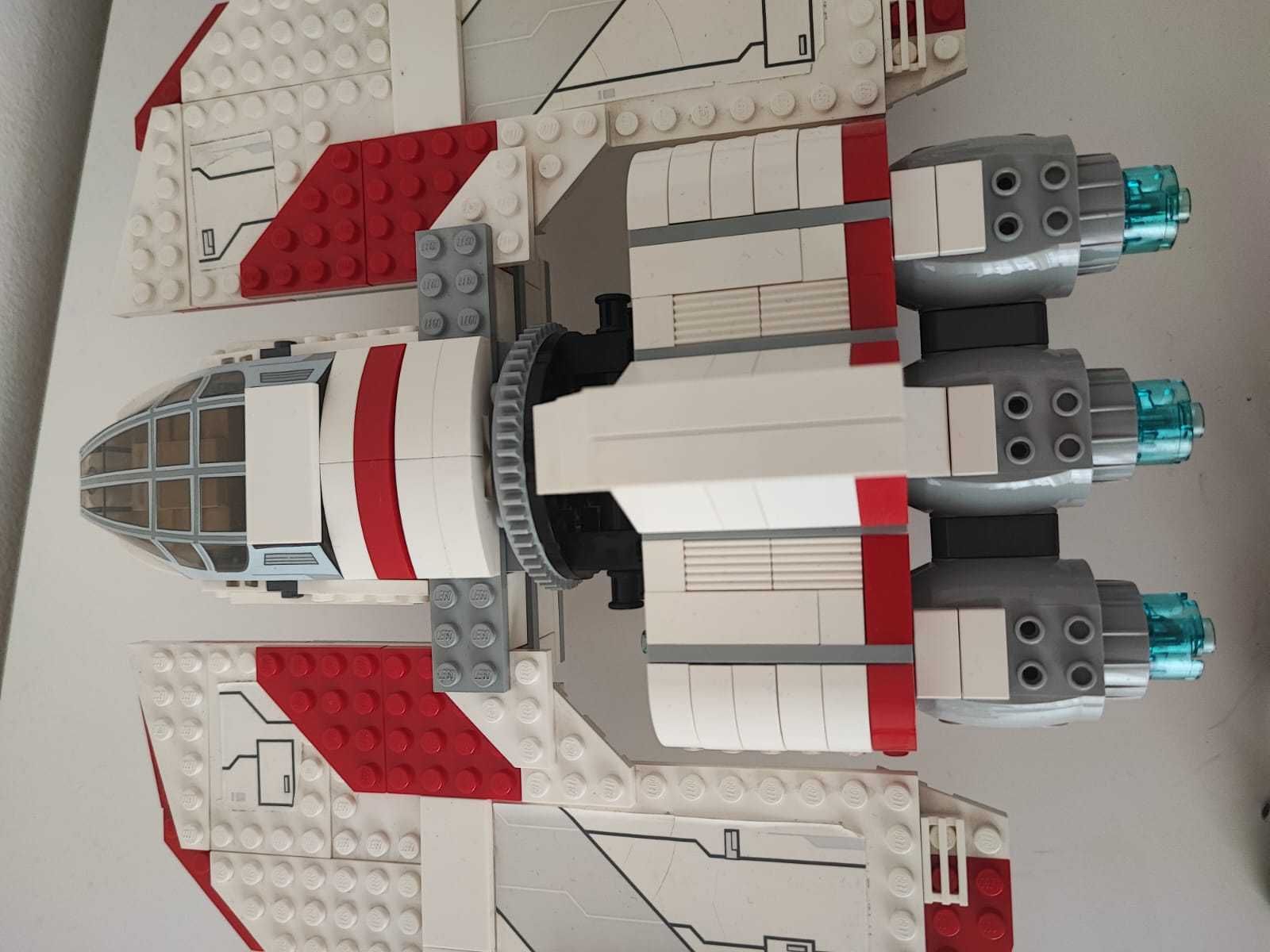 LEGO Star Wars: T-6 Jedi Shuttle (7931) Set de constructie