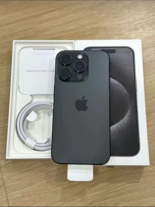 айфон 15про.     .