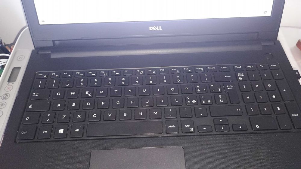 Laptop Dell Inspiron 15