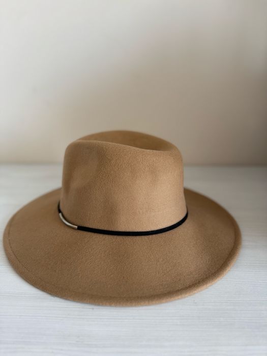 Шапки по 20 лв