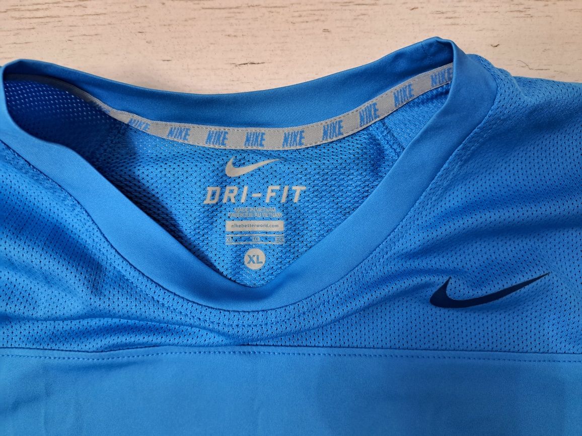 Nike Dry Fit-Ориг. Тениска Нова!!!