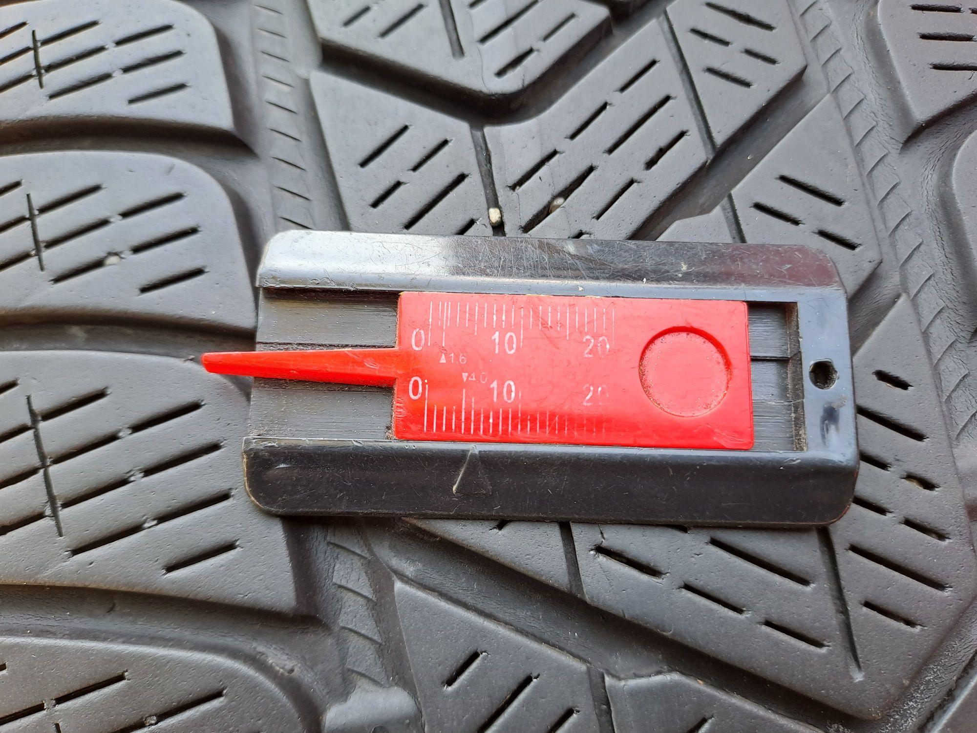 2бр. 235/50/20 Pirelli DOT 4021