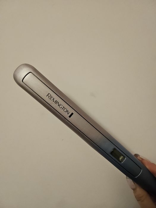 Преса и четка за изправяне (топлинна обработка)