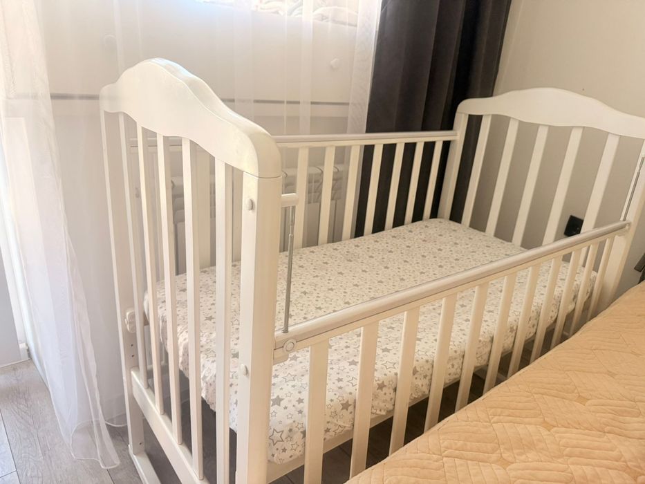 Детская кровать с выдвижной тумбой