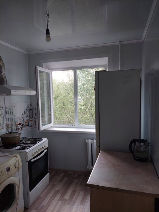 Продам 4комн квартиру по адресу 4микр 33дом.