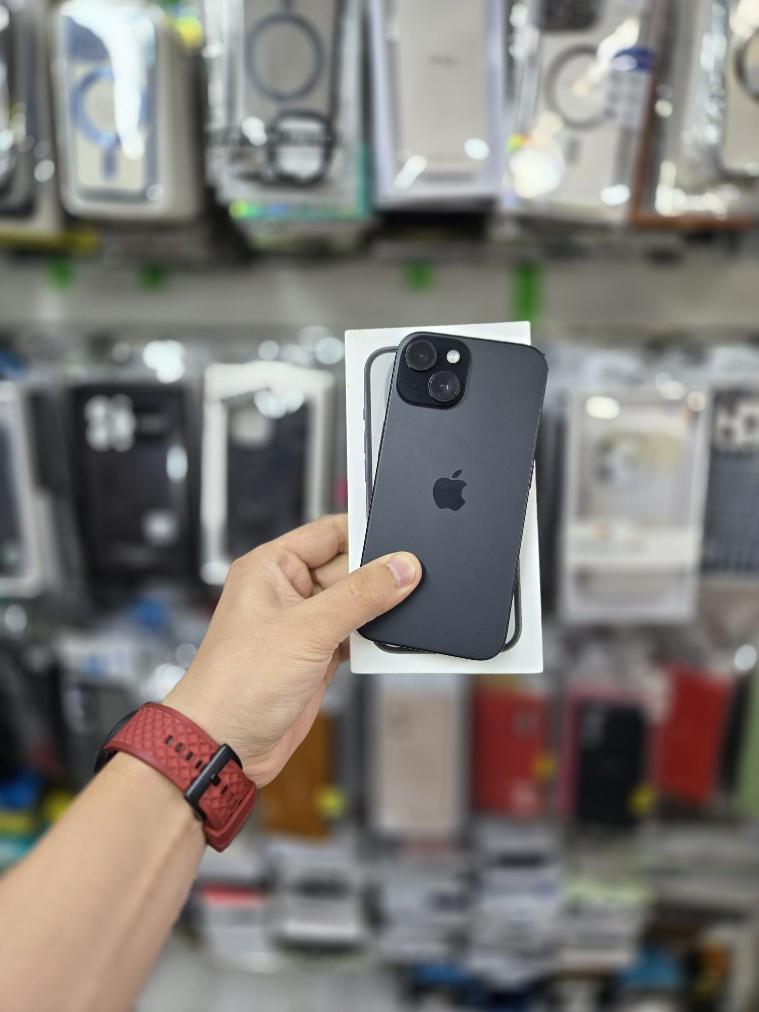 IPhone 15/128 памяти