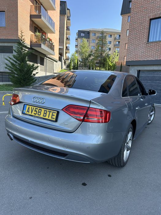 Bara spate s line audi a4 b8 berlina sedan  ly7g cu senzori parcare