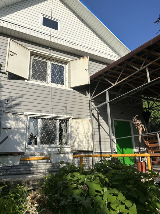 Дом - дача  микрорайон Нурлытау