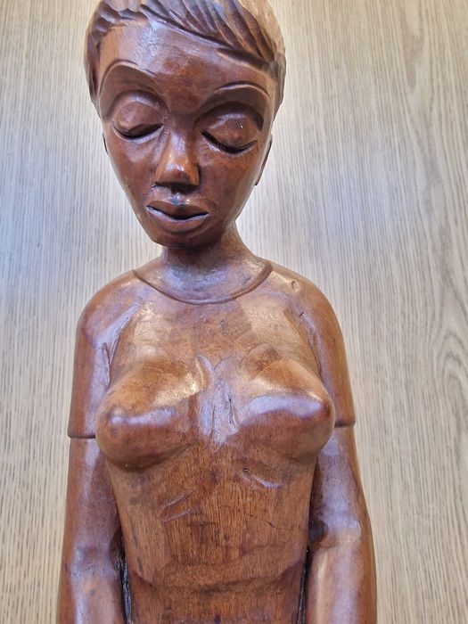 Статуетка дърворезба 69 см.