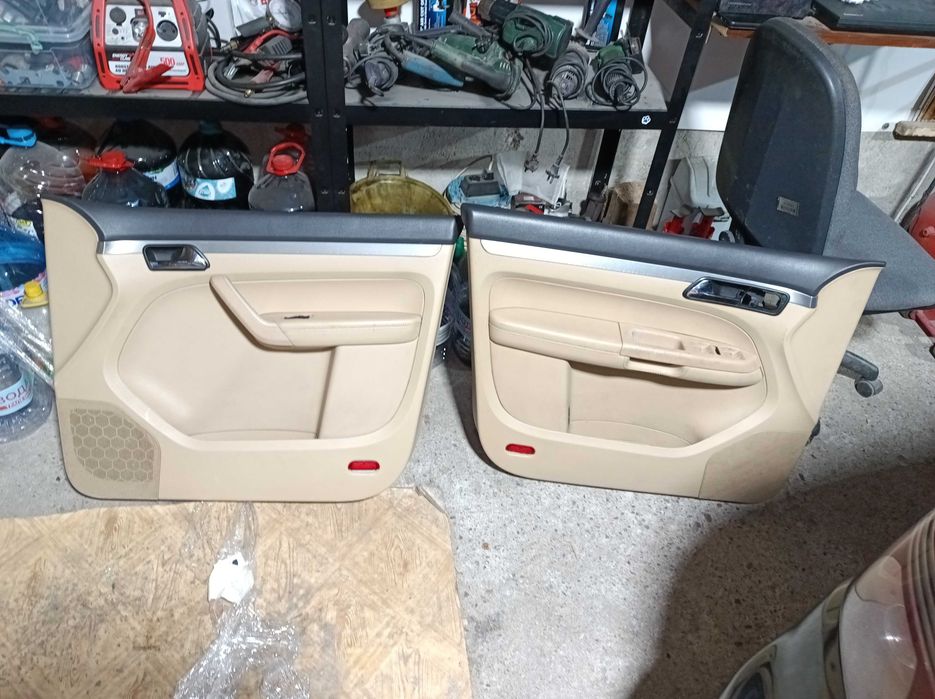 Кори за Фолксваген Туран