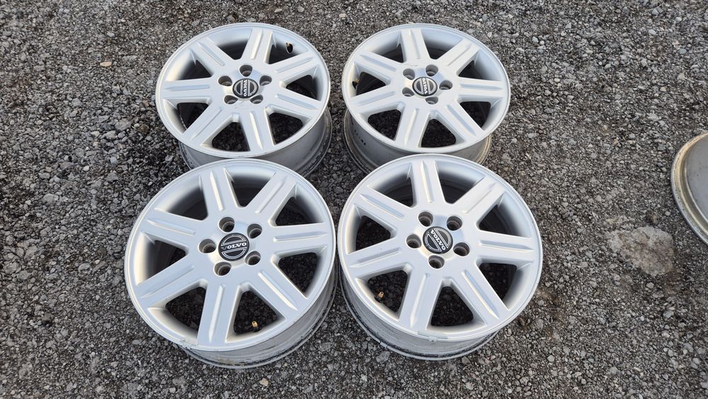 Оригинални джанти Волво 5/108 Volvo S40,V50,C30,C70 5x108

Употребяван