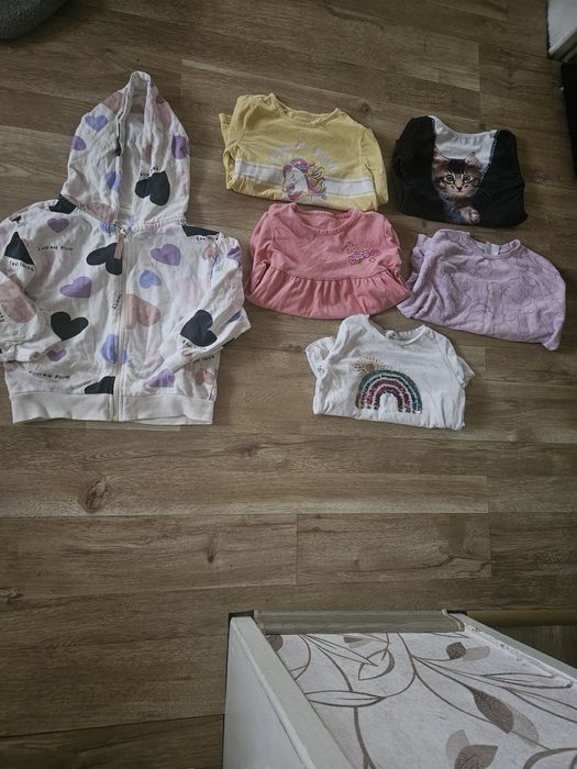 Продавам дрехи ръст 110,116