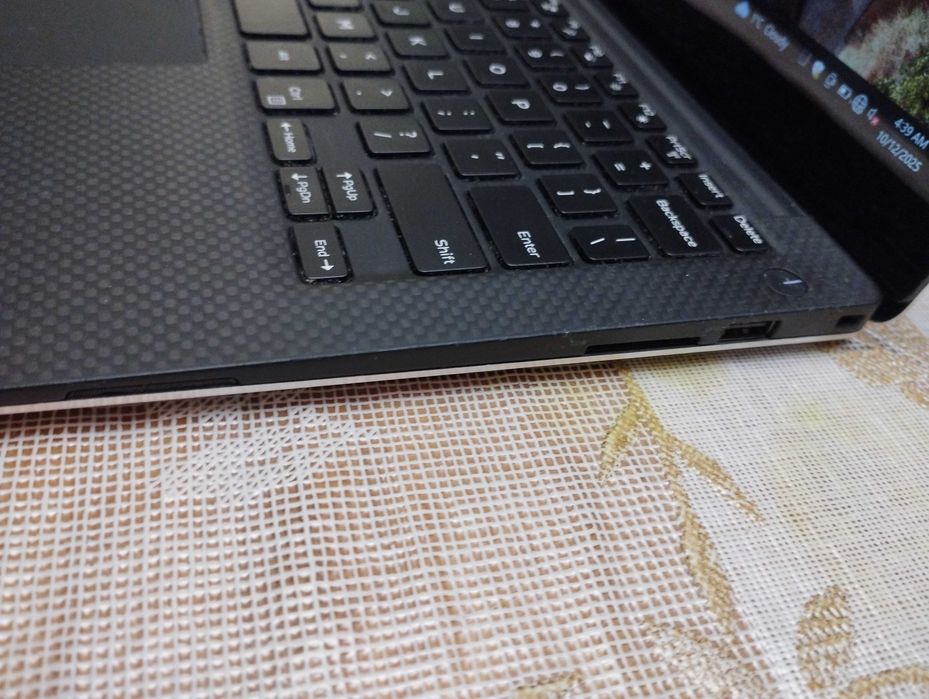 ультрабук XPS 9360, QHD IPS Display 13.3" touch, i7, 512G SSD, 16G RAM