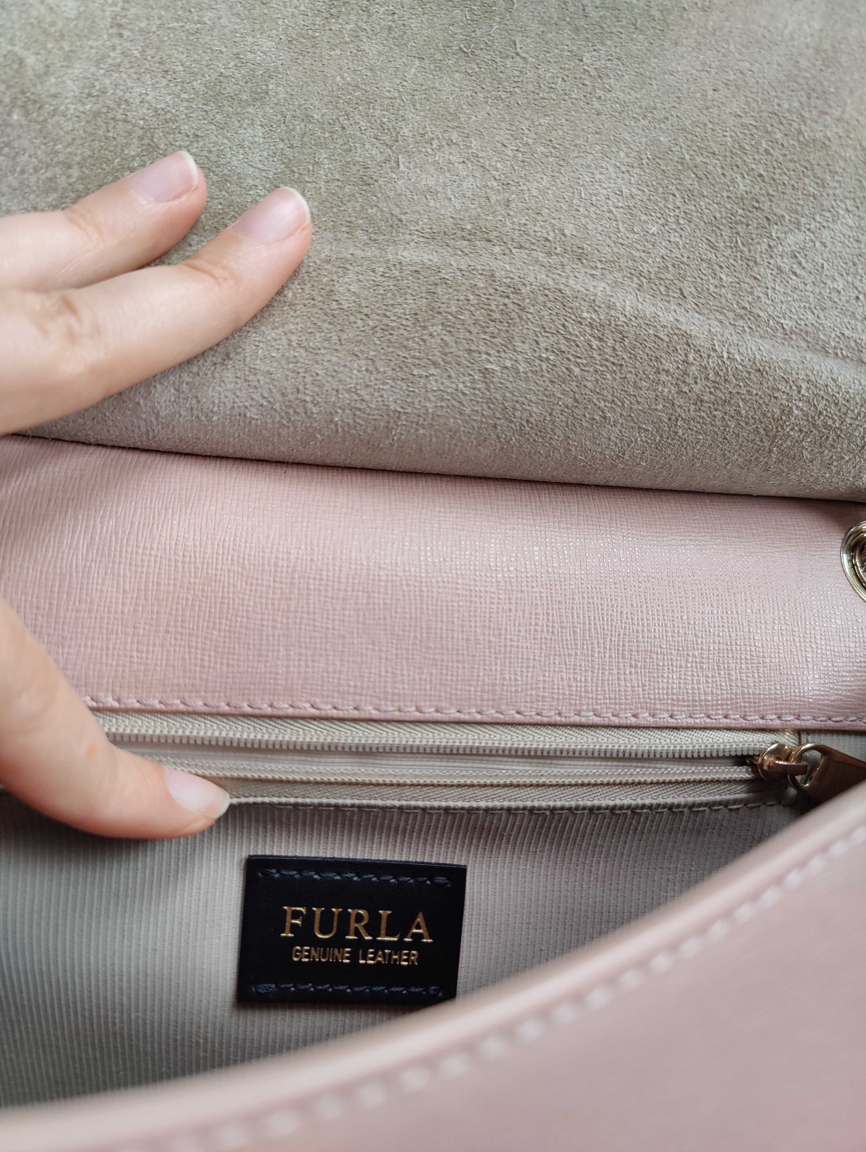 Оригинална чанта Furla по-голям размер 25х18