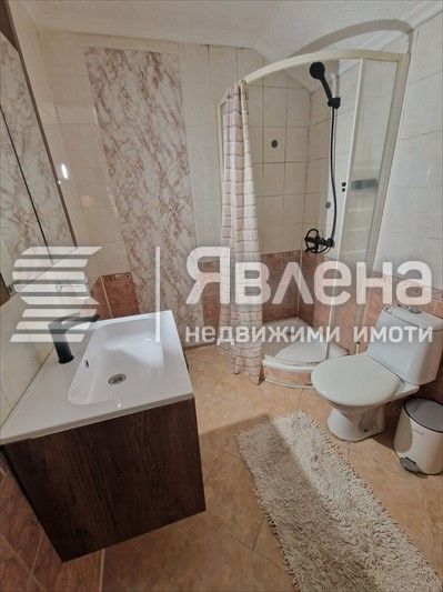 Дава се под наем Двустаен апартамент в Варна, м-т Траката - 60 кв.м за 425 € - Снимка #1