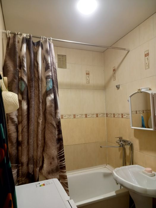 Меняю 1кв (во дворе 26я школа) на большую по договорённости