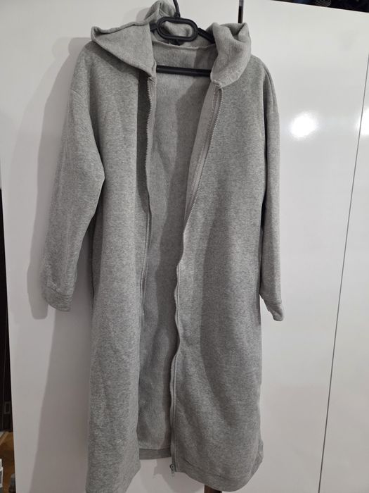 Много дълъг суичер