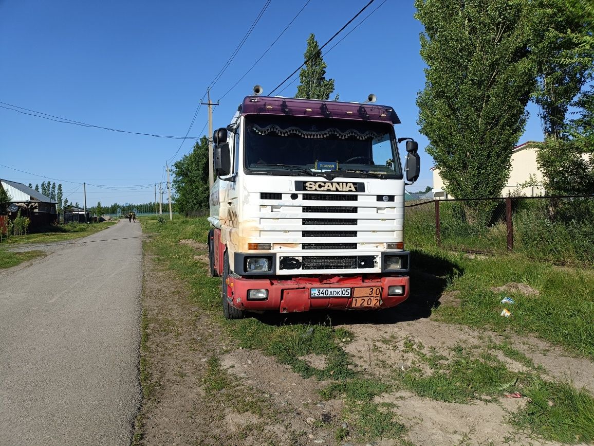 Продам бензовоз в хорошем состоянии калибровка 17035