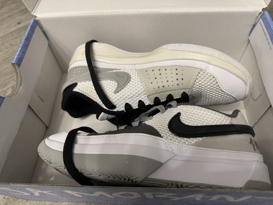 Adidasi Nike - Ja Morant