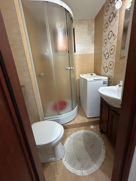 Închiriez apartament cu 2 camere str. CLOȘCA - CETATE