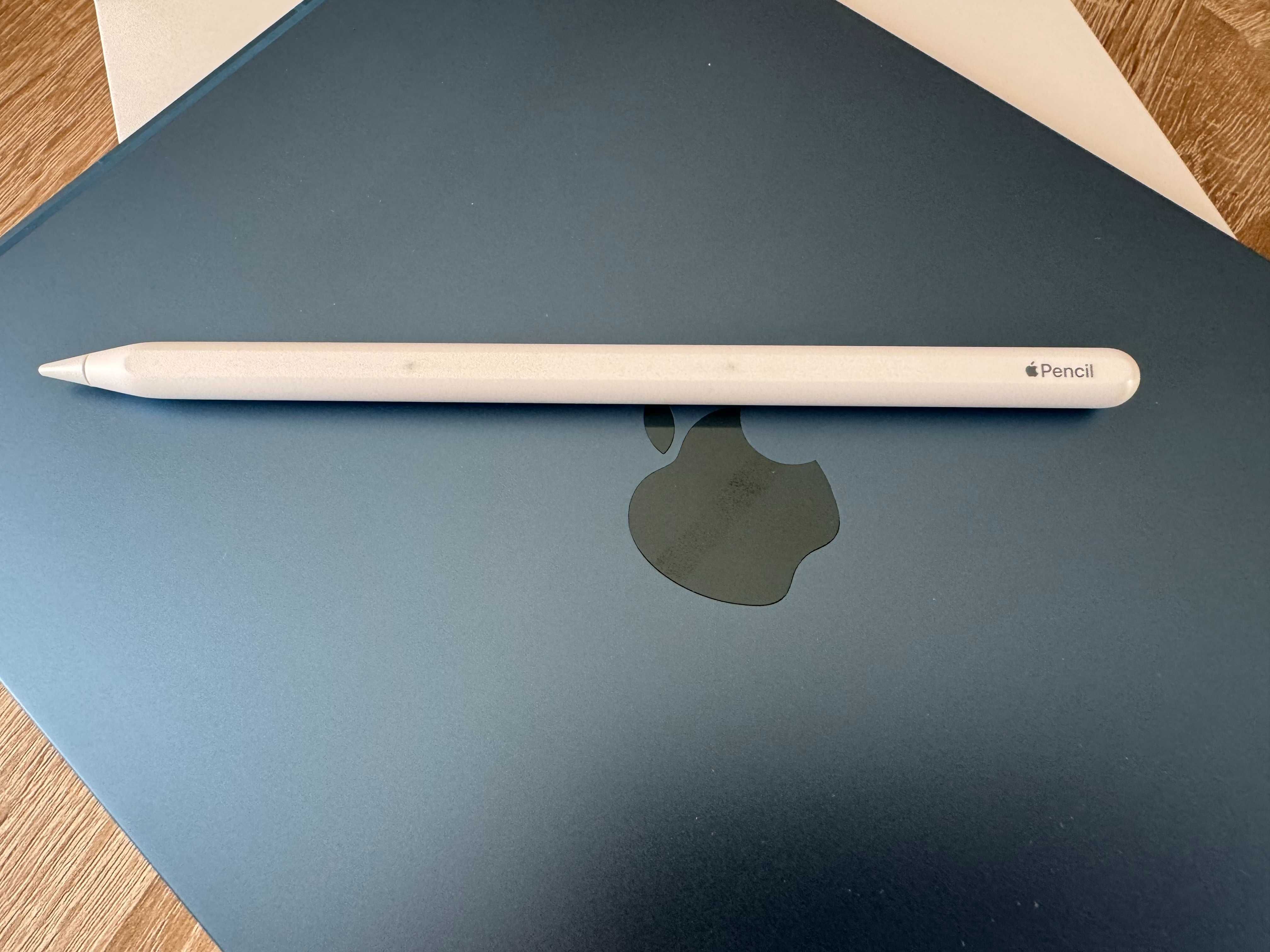 Ipad Air 5th generation Cellular + apple pencil