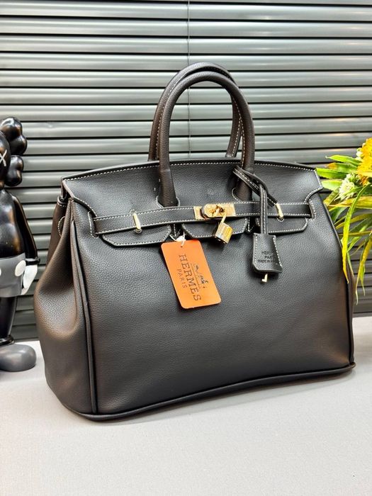 Geanta Hermes noua !!! Dimensiuni 36/30 !!!