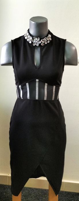 Rochie neagra eleganta de lux
Lena Fashion
600,00 lei

Eleganța pe car