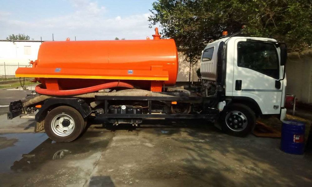 Isuzu Comfort NPR75L