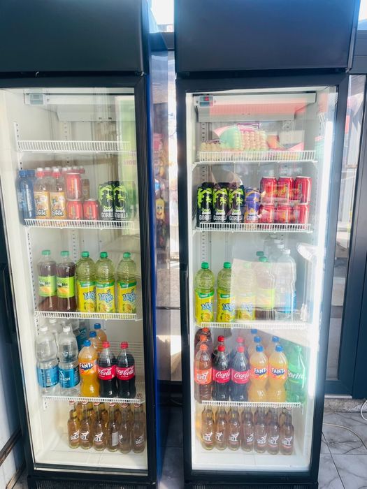 Холодильник витринный бу в хорошем состоянии