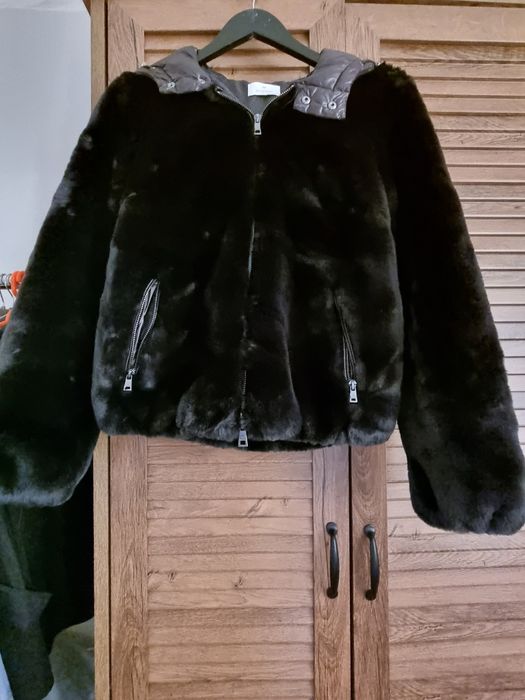 Haină blanita artificială
