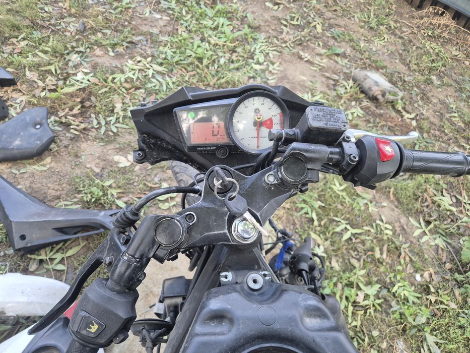 Yamaha yzf 125 piese/motor functional