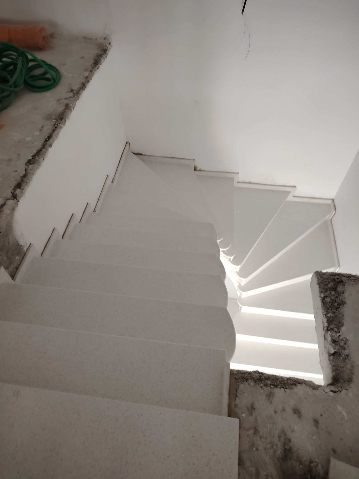 Montaj marmură granit travertin calcar