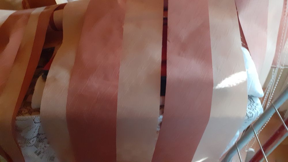 Vând 2 draperii verticale noi