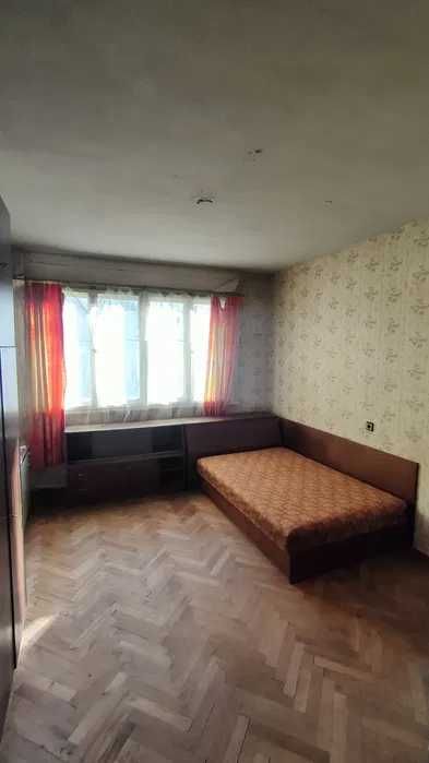 Продава се Тристаен апартамент в Велико Търново, Център - 128 кв.м за 719 €/кв.м - Снимка #2