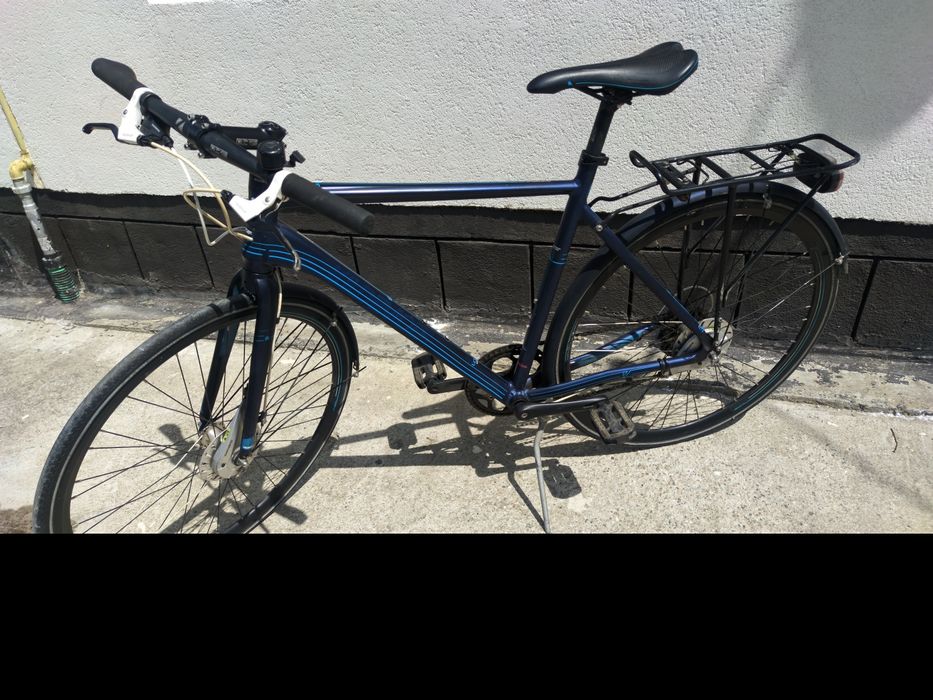 Bicicleta aproape noua