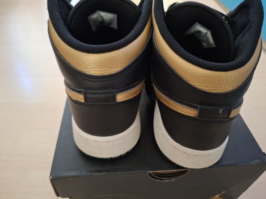 Маратонки Nike Air Jordan 37,5