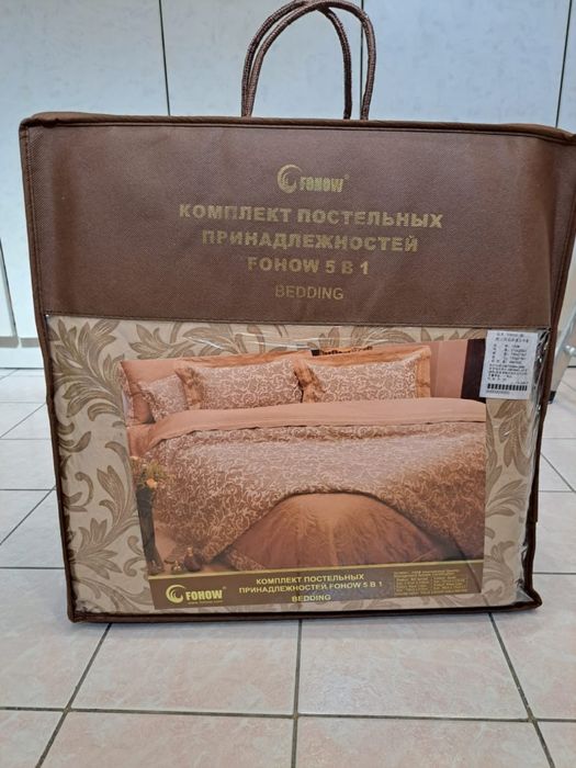 Продам комплект постельного белья Fohow 5 в 1