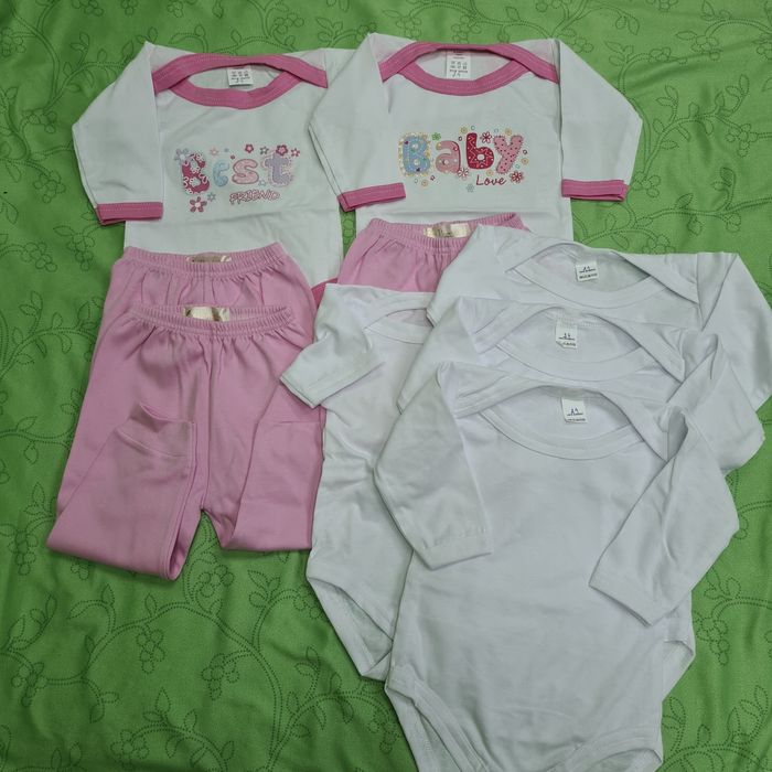 Lot 6 body și 3 perechi pantaloni, 3-6 luni