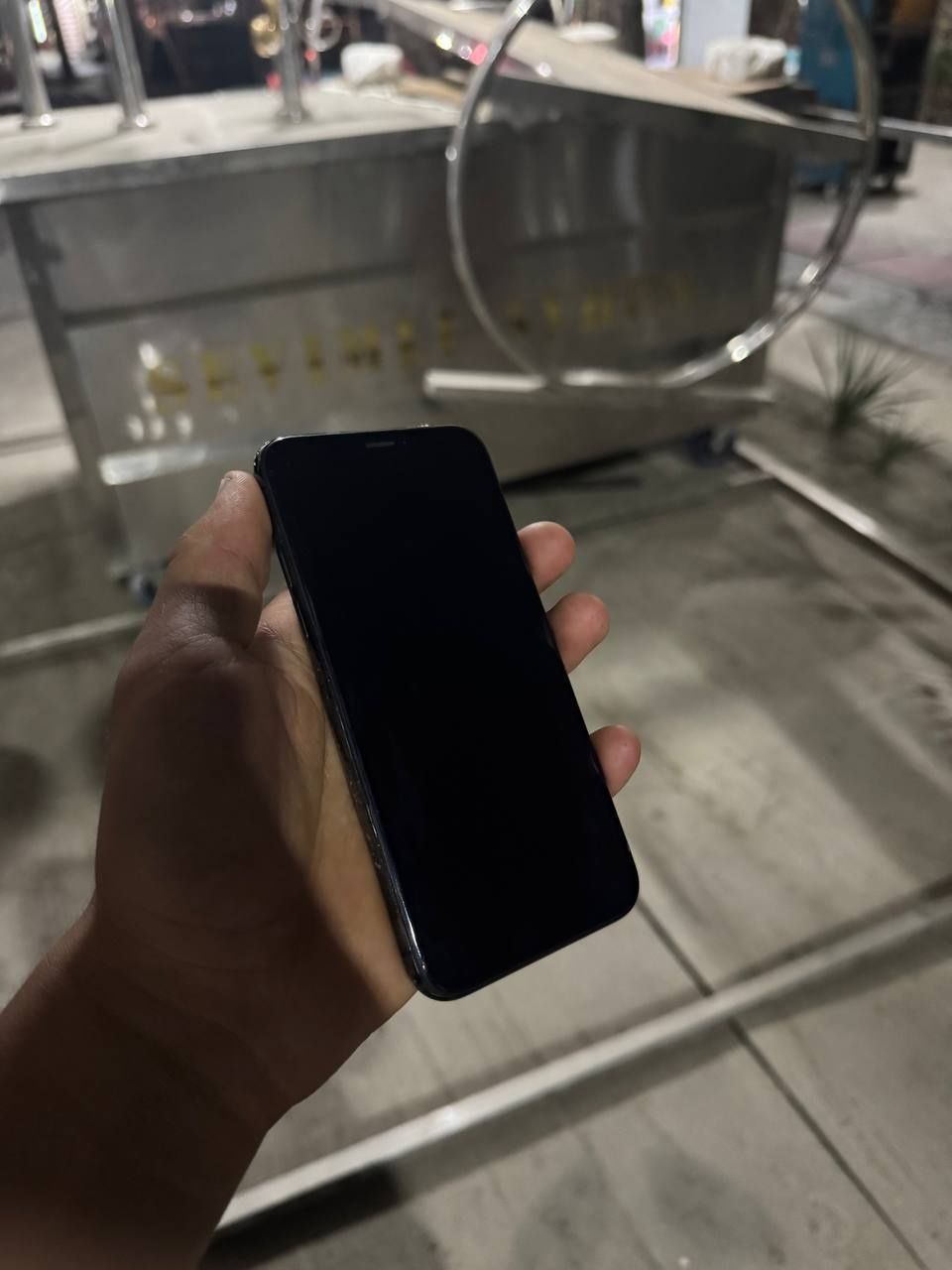Iphone xs ota tiniq holda