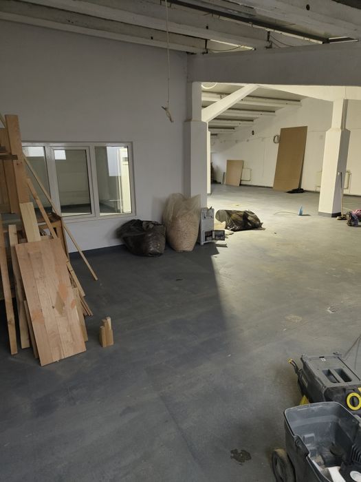 Închiriez hala Tomești 240 mp