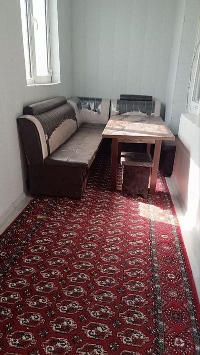 Sroʻchna sotiladi Ohangaron shahar 2 mik rayon 9dom  3xona