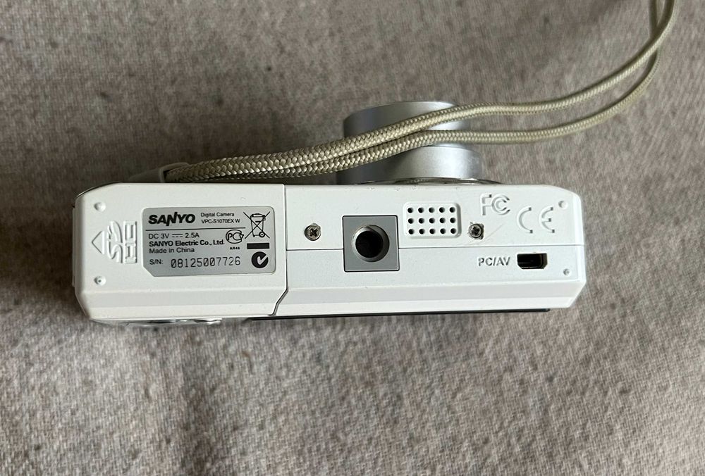 Aparat foto digital Sanyo VPC-S1070EX 10MP compact defect pentru piese