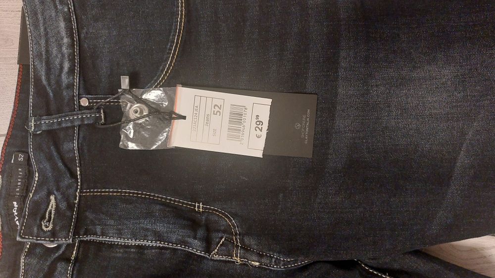 Blugi Clayton slim fit noi cu etichetă