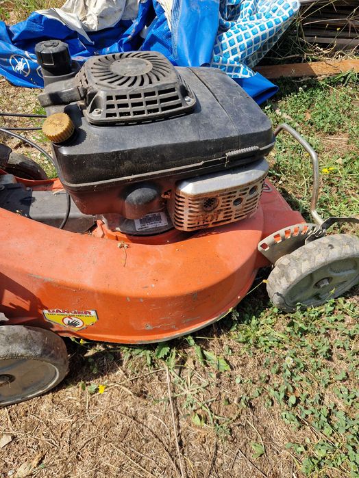 Masina de Tuns gazon Husqvarna Fj180v