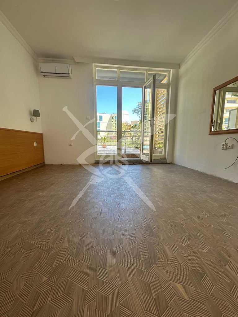 Продава се Двустаен апартамент в к.к. Слънчев бряг - 57 кв.м за 1315 €/кв.м - Снимка #2