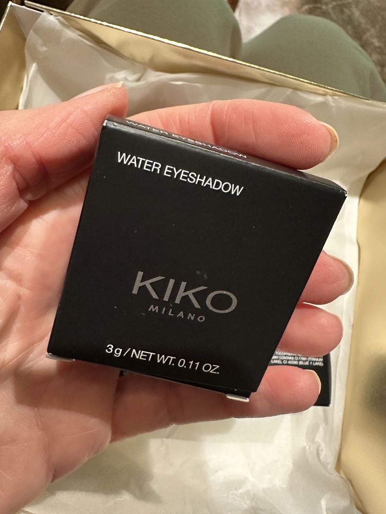 Fard pleoape super stralucitor Kiko water eyeshadow - rezistent