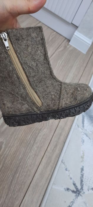 Продам детские валенки