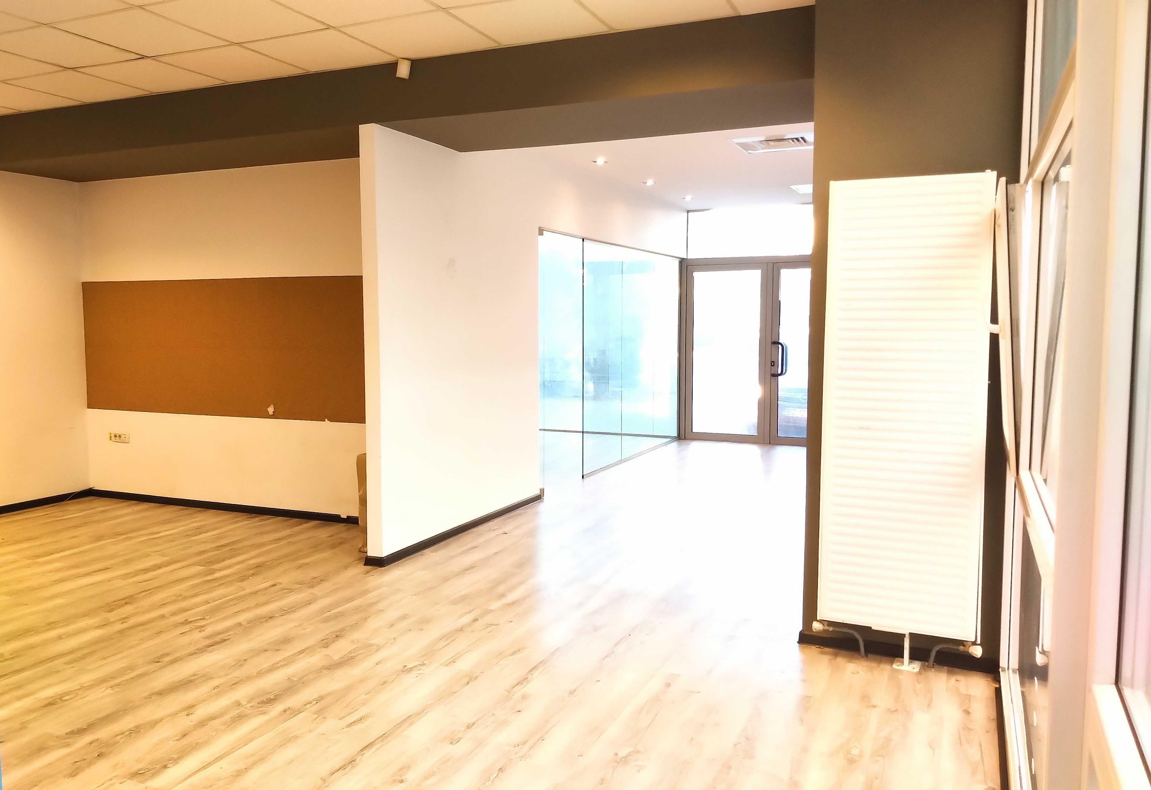 Spatiu Comercial 122 mp