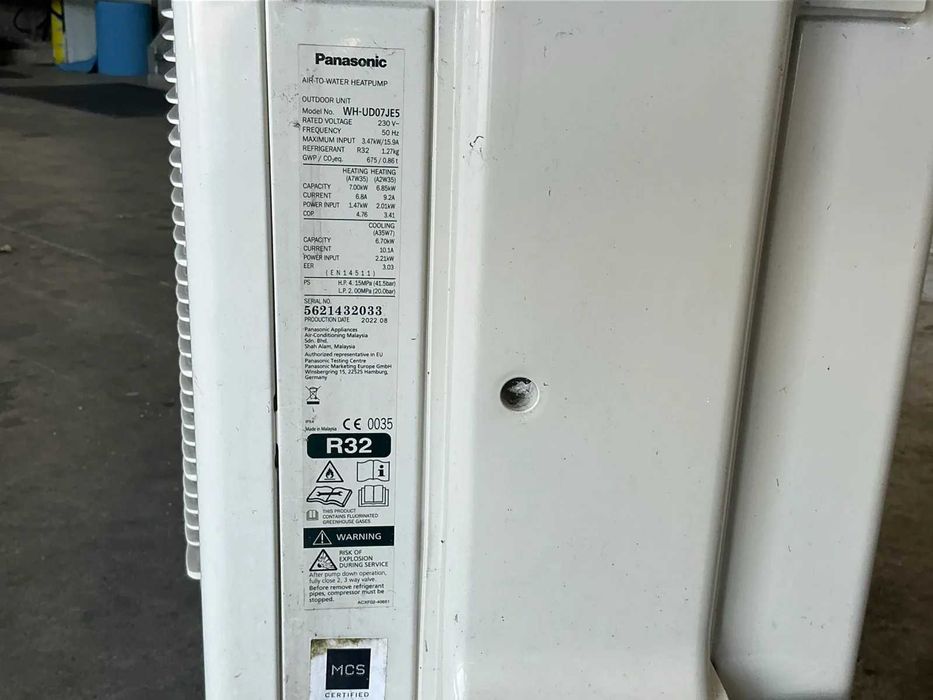 Sistem de căldură aer-apă Panasonic + boiler 284L + boiler 50L