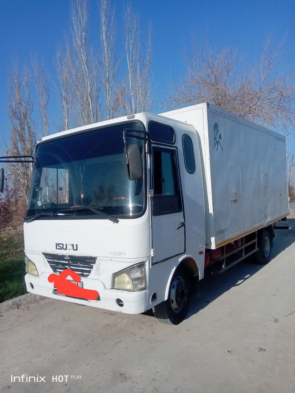Aftobus isuzu boʻtka